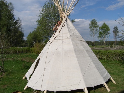 Tipi aufbauen 3